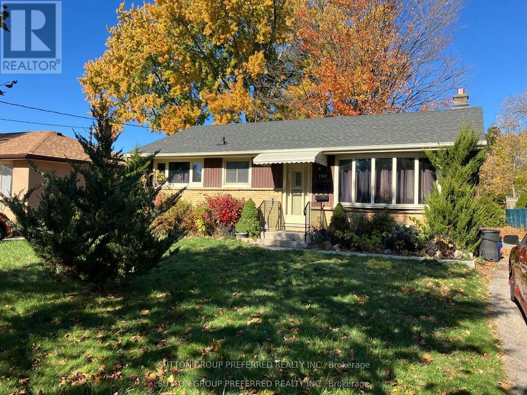 1942 Duluth Crescent, London, ON, N5V 1H7