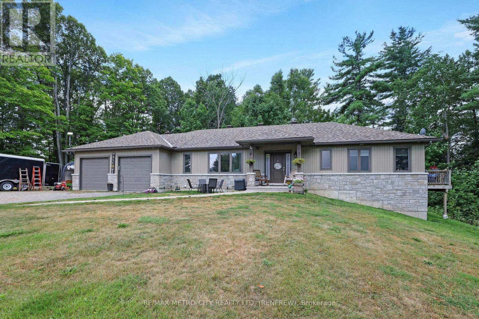 2457 Burnstown Road, Braeside, ON, K7V 3Z4