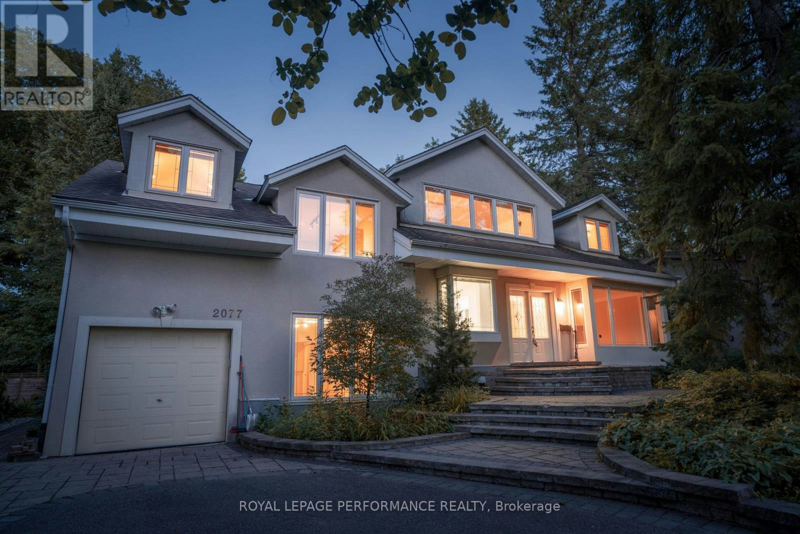 2077 Palmer Avenue, Ottawa, ON, K1H 5Z3 - 2