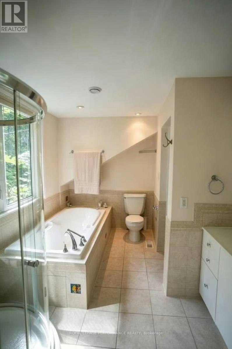 2077 Palmer Avenue, Ottawa, ON, K1H 5Z3 - 10