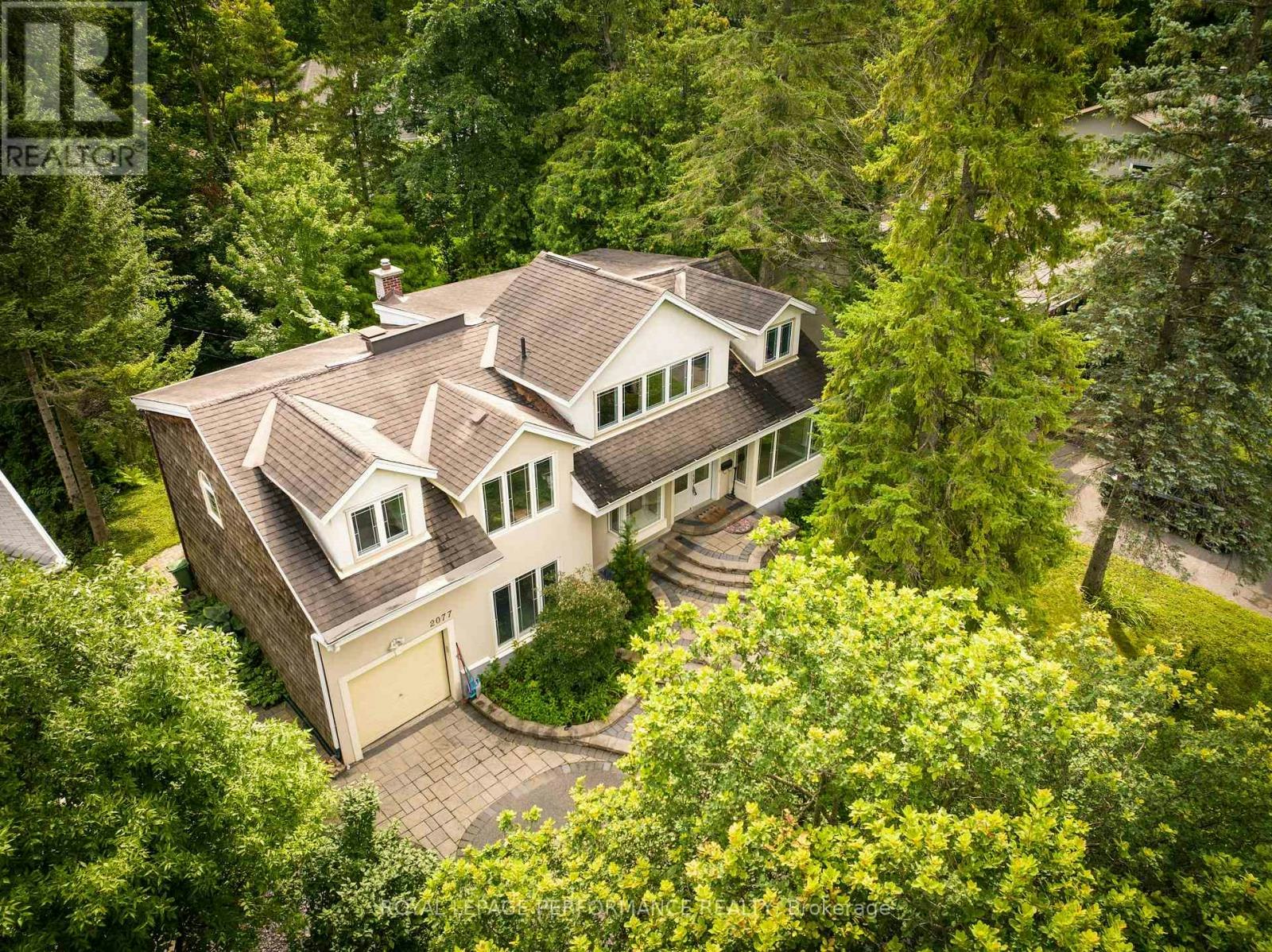 2077 Palmer Avenue, Ottawa, ON, K1H 5Z3 - 3