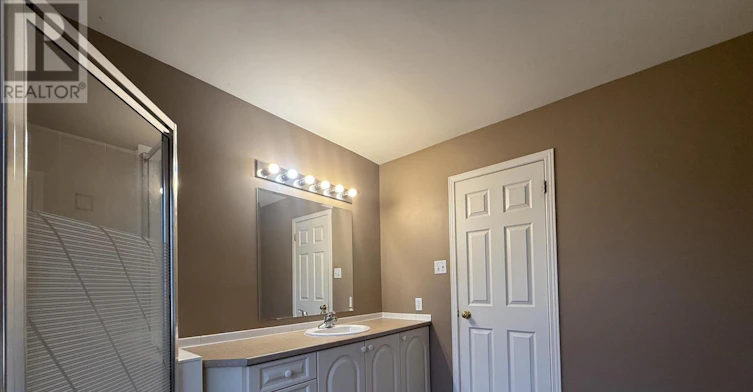 302 Edgemoore Crescent E, Ottawa, ON, K2W 1H9 - 12
