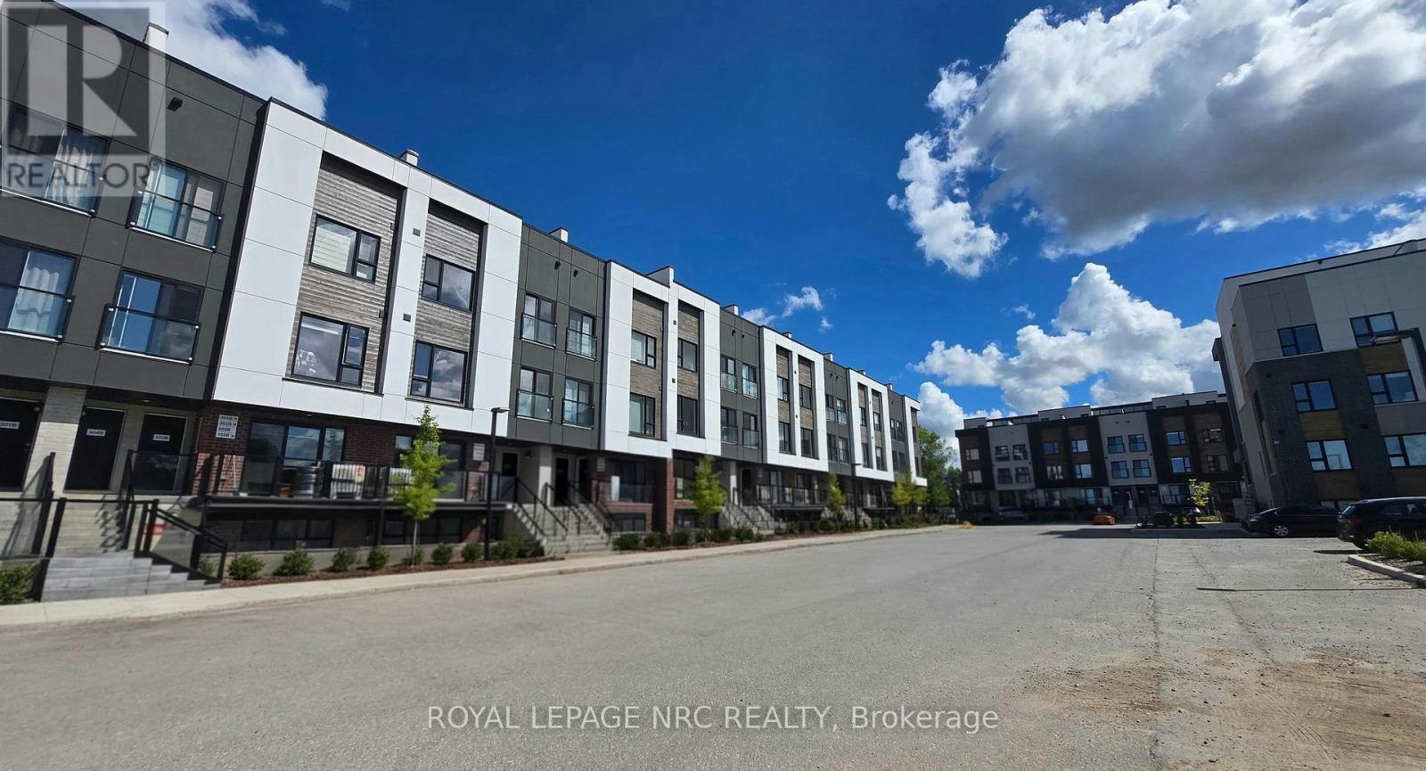 305B-16 Melbourne Avenue, St. Catharines, ON, L2P 3J8