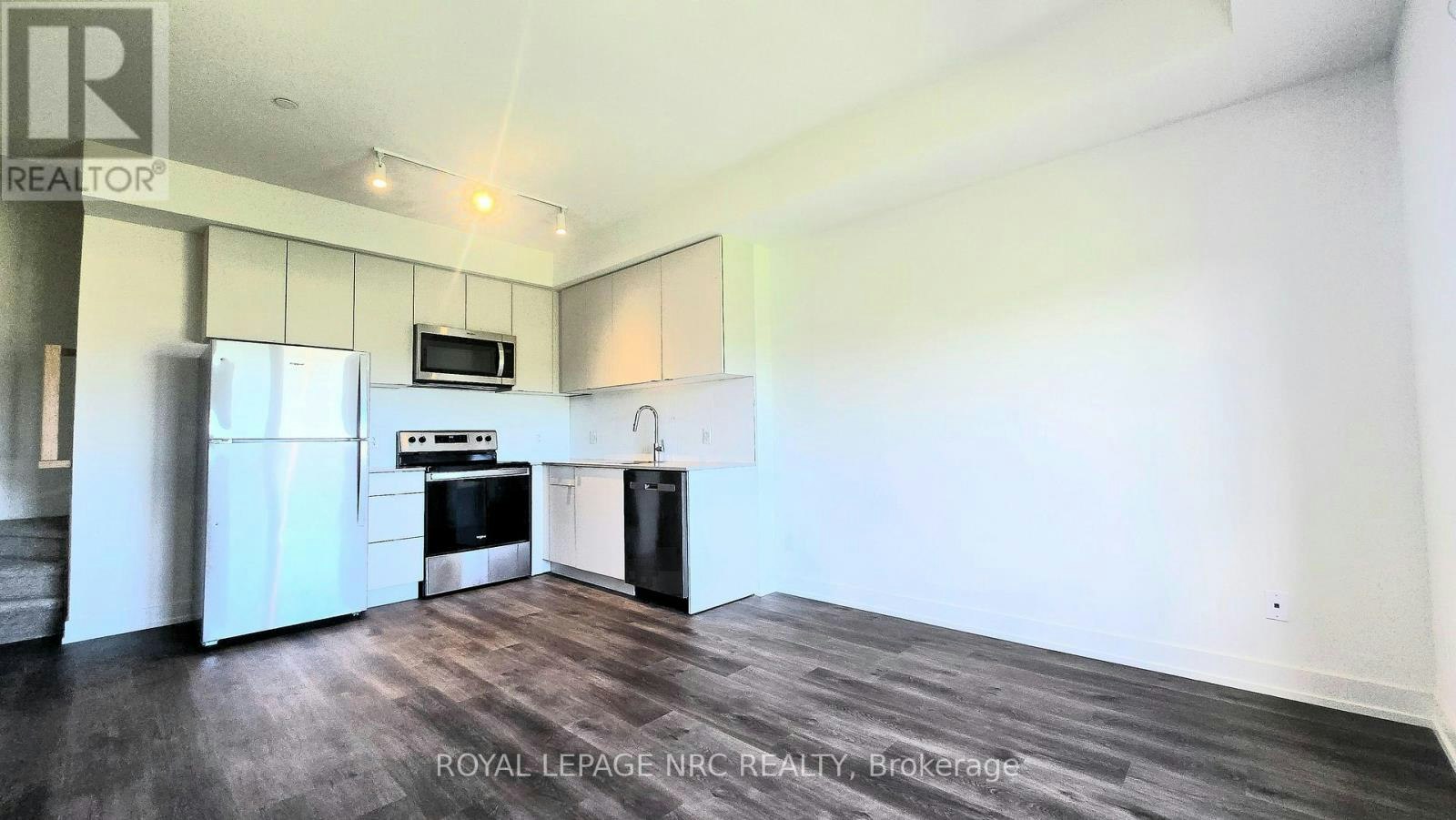 305B-16 Melbourne Avenue, St. Catharines, ON, L2P 3J8 - 6