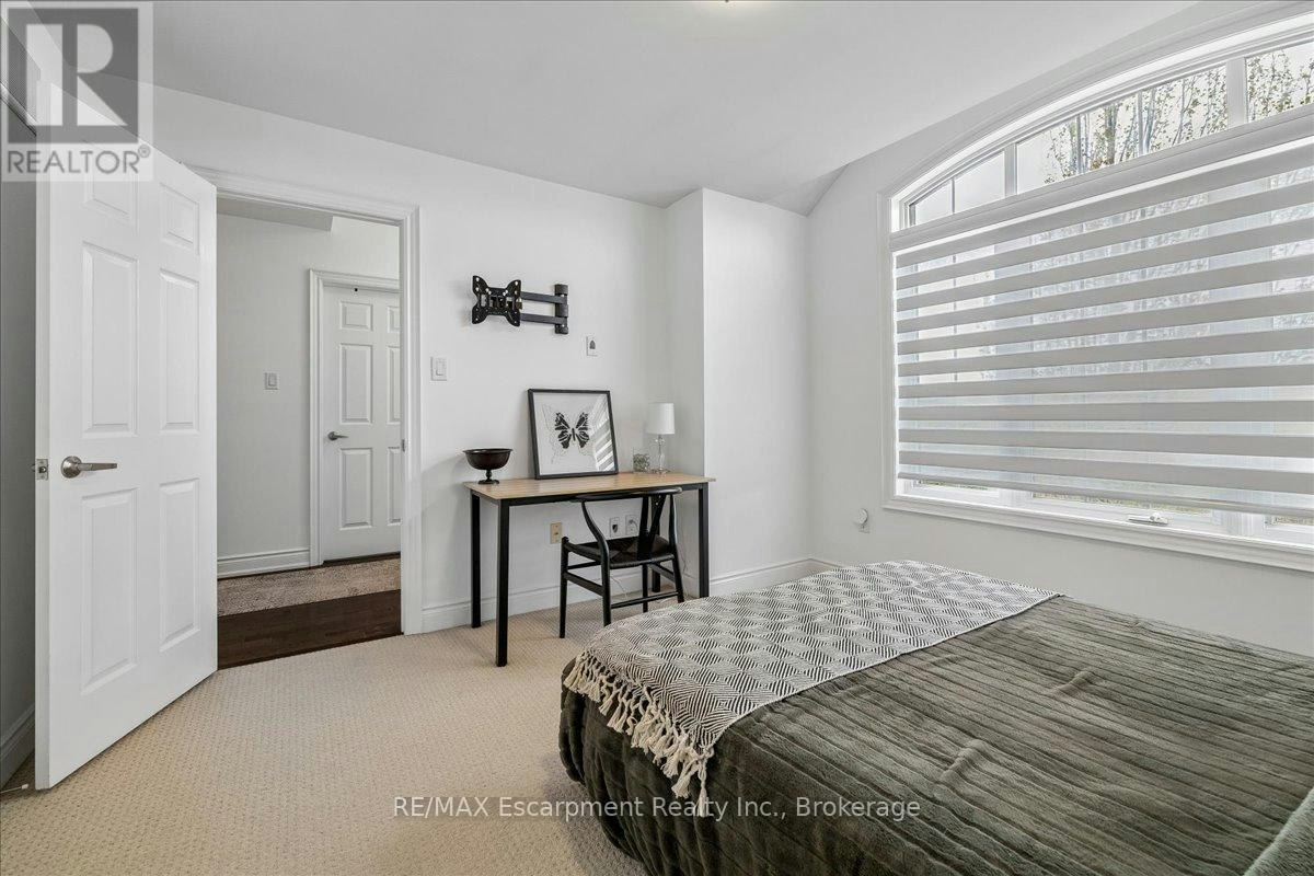 2400 Spring Meadow Way, Oakville, ON, L6M 0R6 - 41