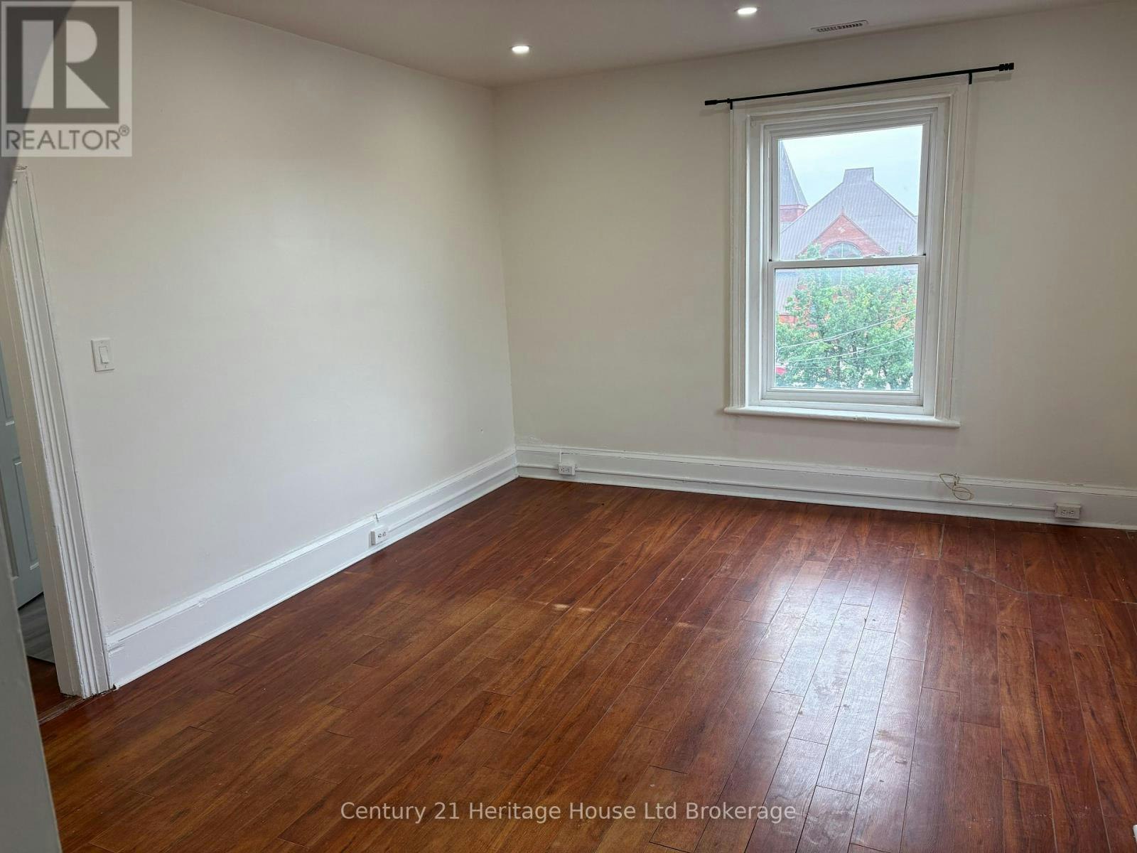 2-694 Dundas Street, Woodstock, ON, N4S 1E6 - 6