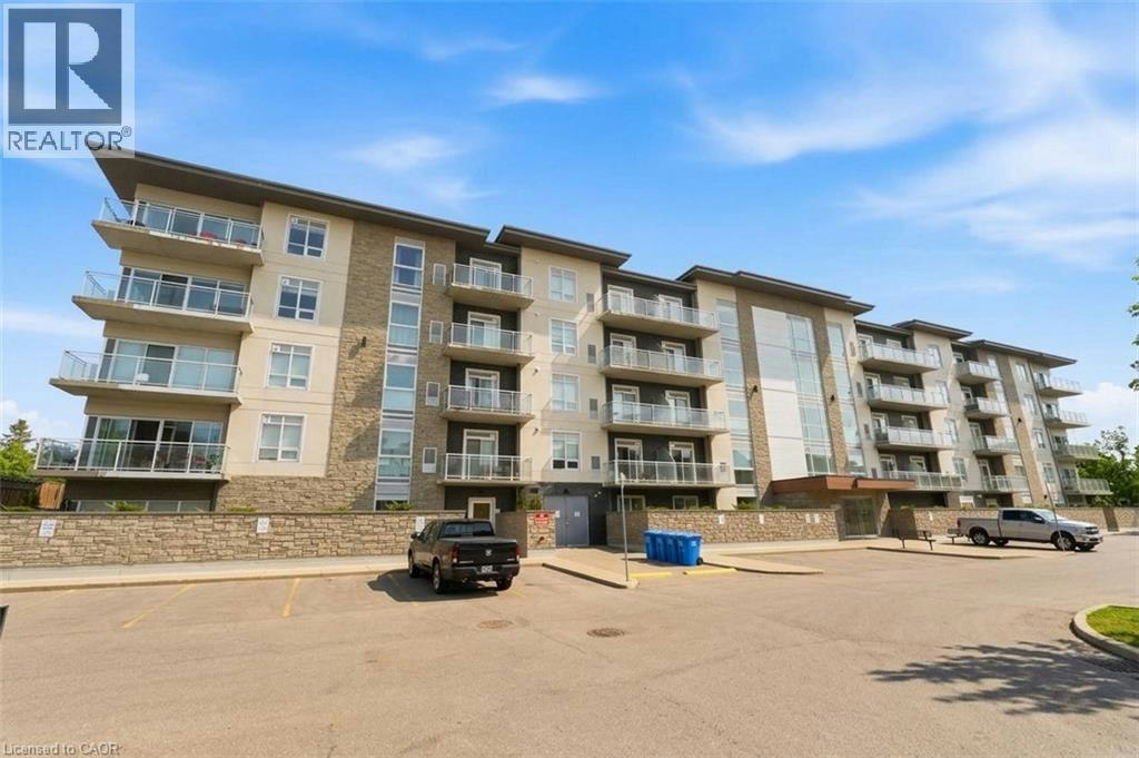 413-16 Markle Crescent, Hamilton, ON, L9G 0H4