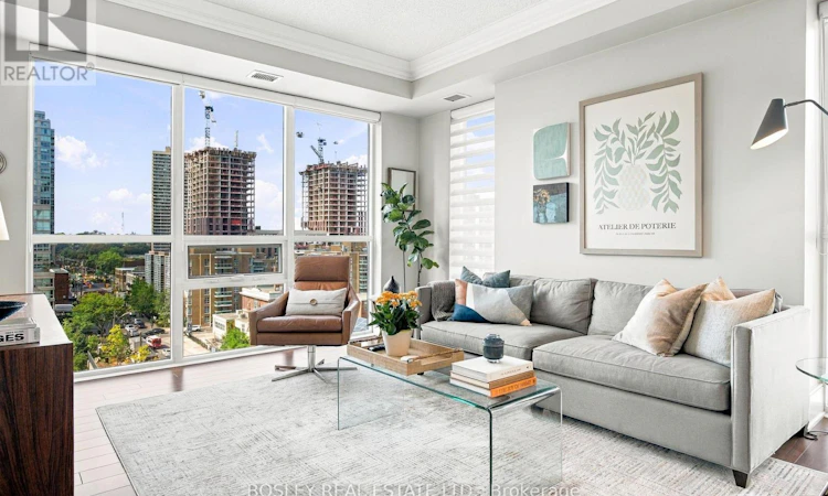 802-25 Broadway Avenue