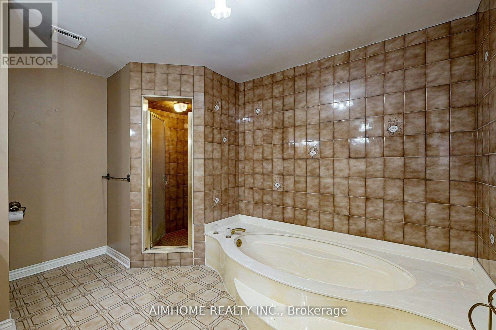 12301 Keele Street E, Vaughan, ON, L6A 2B3 - 18