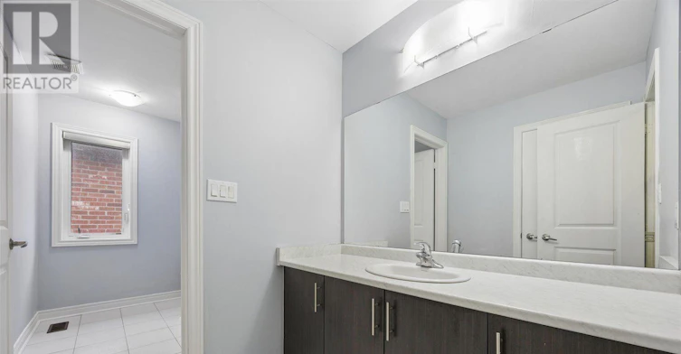 277 Gibson Circle, Bradford West Gwillimbury, ON, L3Z 0X2 - 26