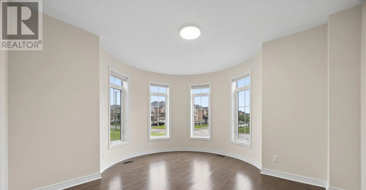 277 Gibson Circle, Bradford West Gwillimbury, ON, L3Z 0X2 - 7