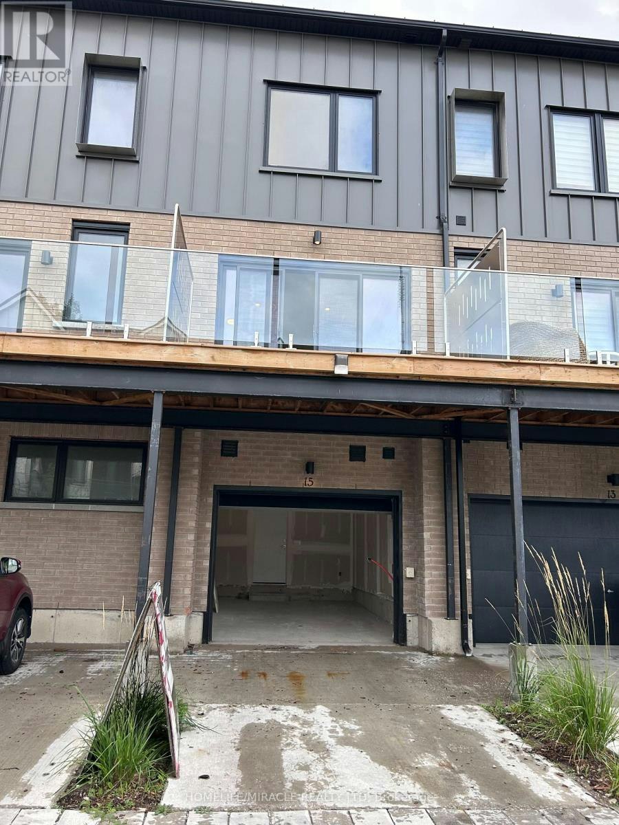 15 Rainwater Lane, Barrie, ON, L4N 9J6