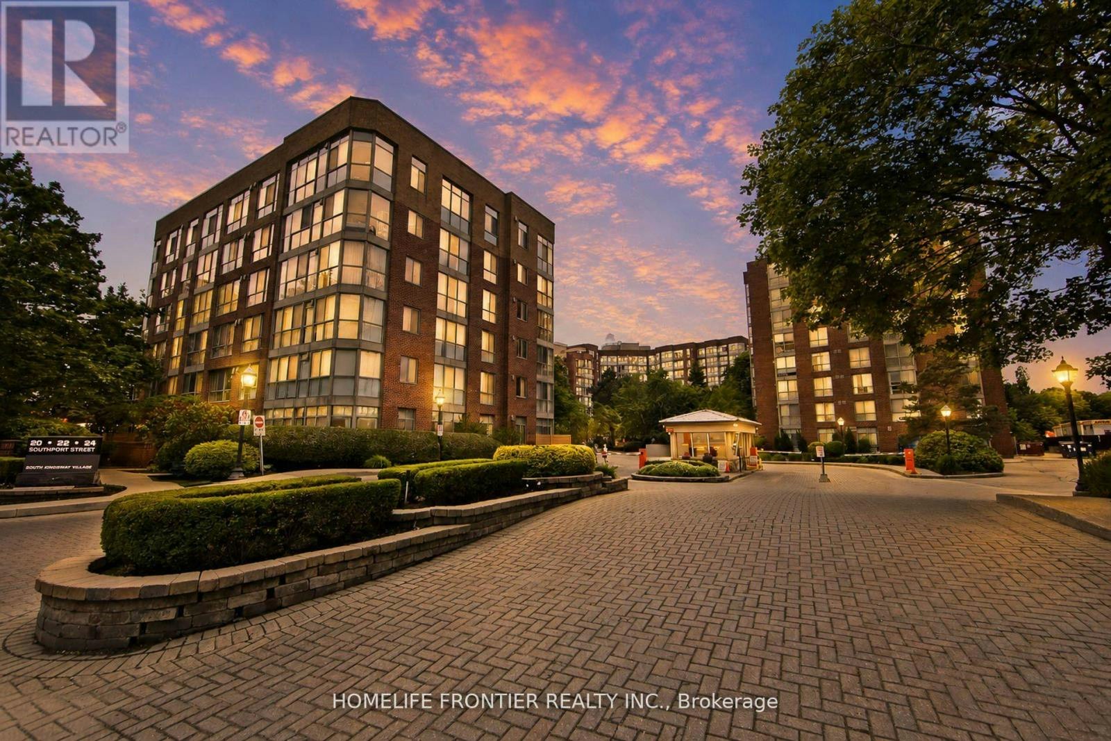 440-22 Southport Street, Toronto, ON, M6S 4Y9