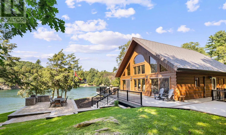 26 Wallace Island