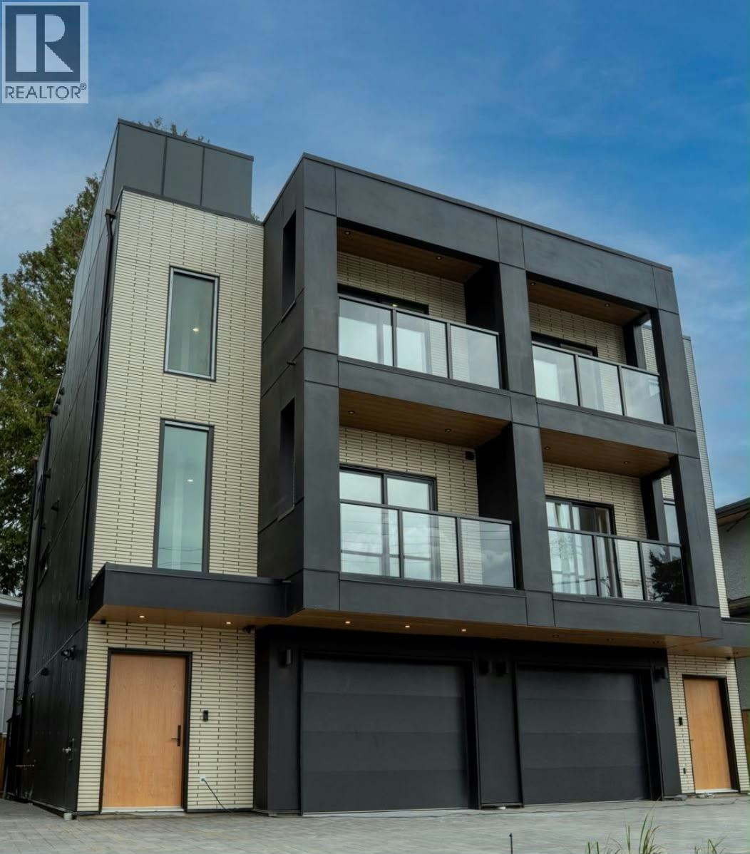 2-7554 Wright Street, Burnaby, BC, V3N 3W7