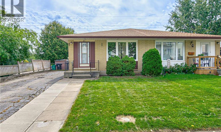 21 Vicmount Drive
