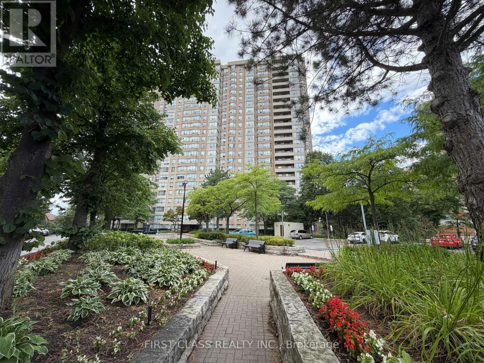 402-30 Malta Avenue, Brampton, ON, L6Y 4S5 - 2
