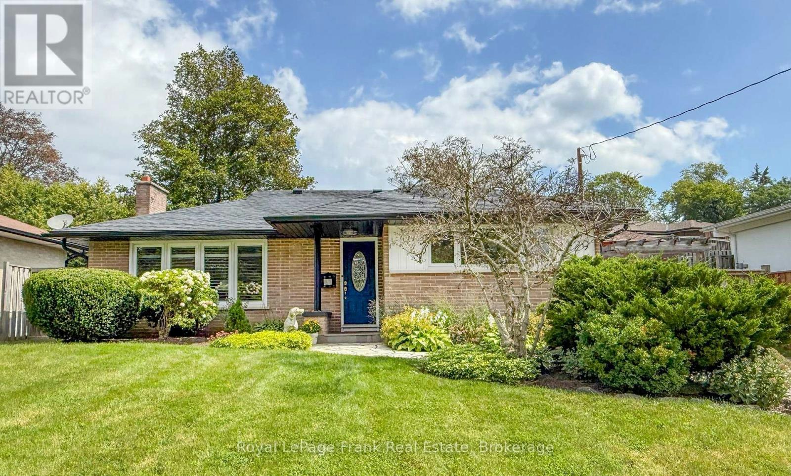 129 Keewatin Street N, Oshawa, ON, L1G 6N2