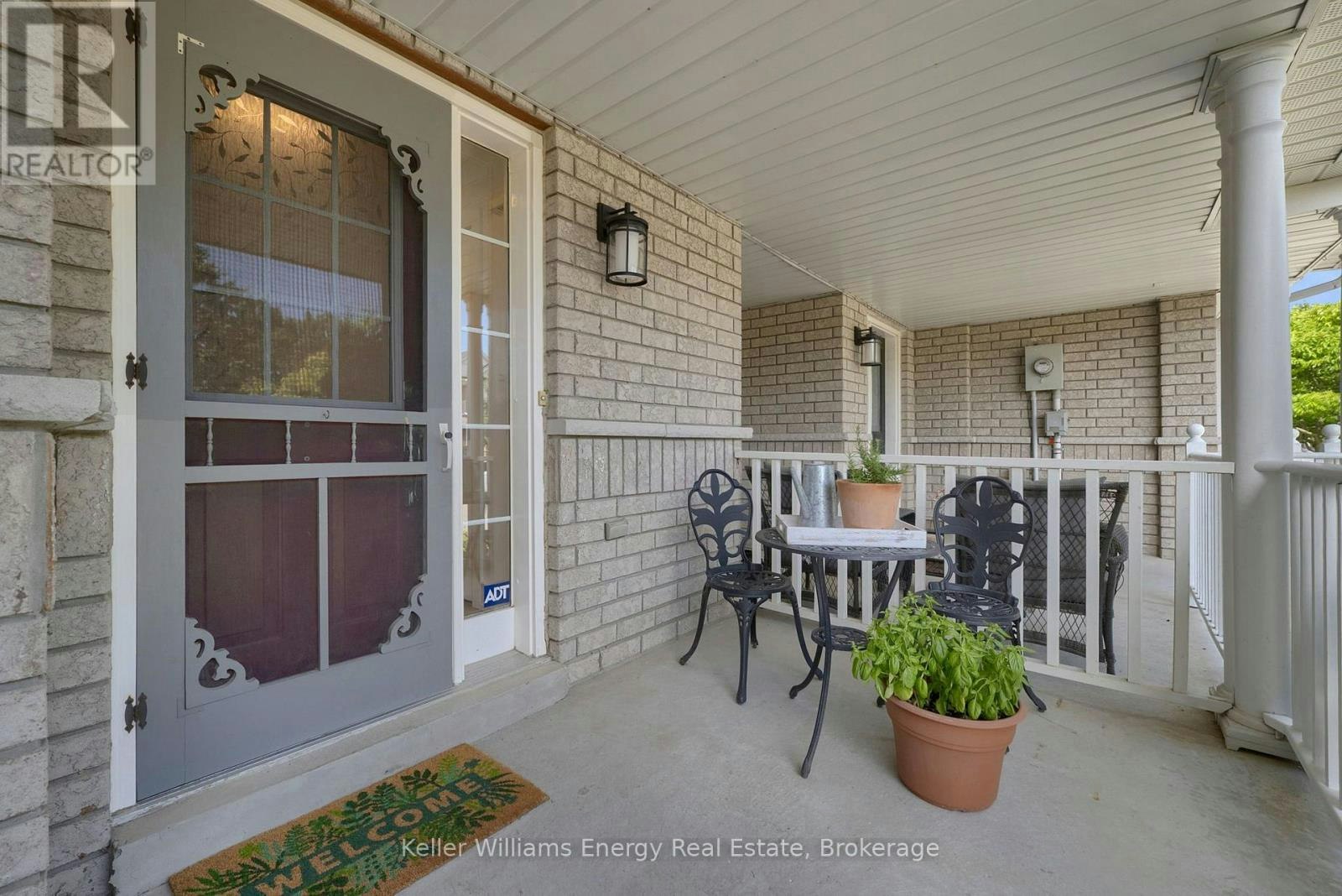 4 Primeau Avenue, Whitby, ON, L1M 2B7 - 3