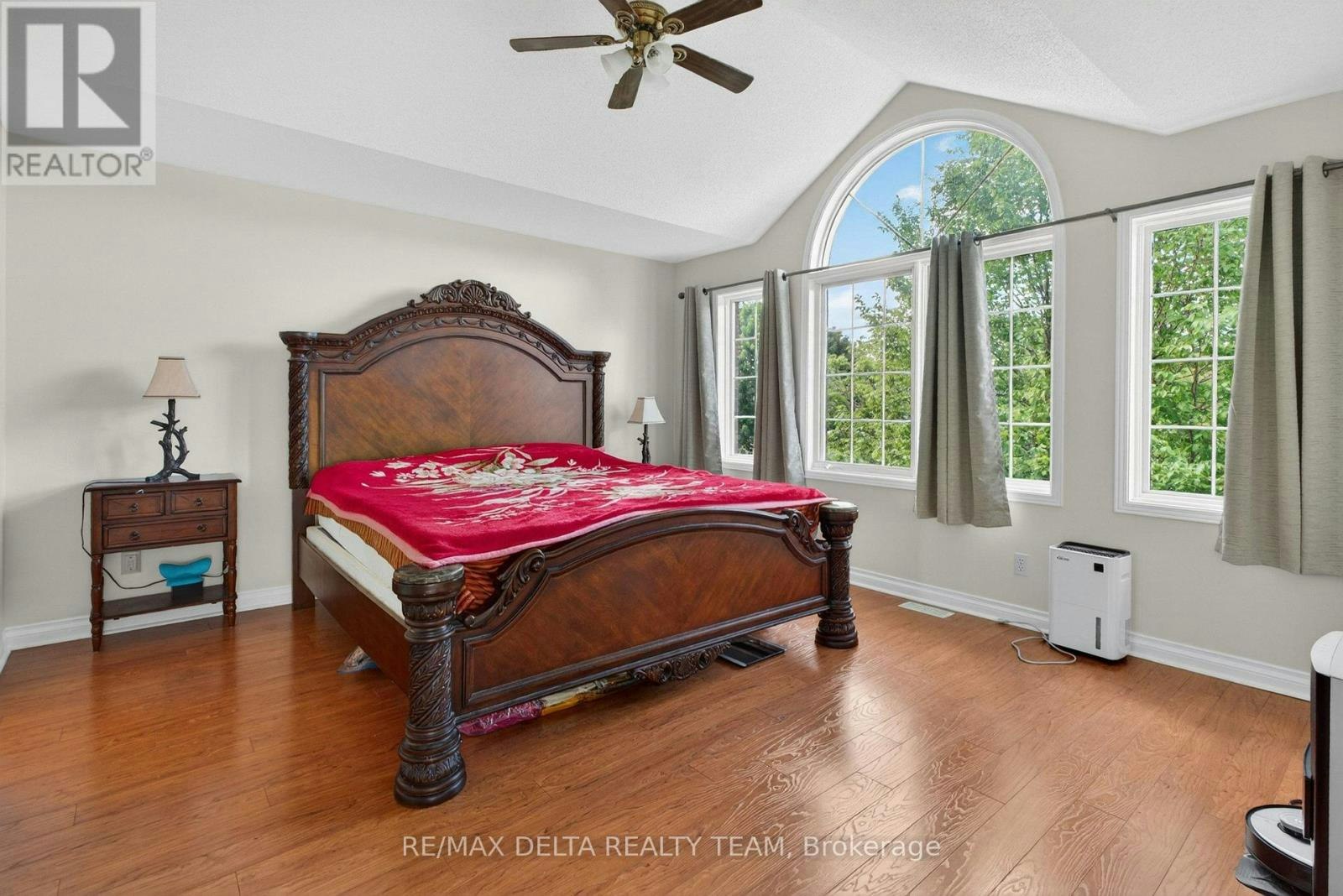 46 Birchfield Avenue, Ottawa, ON, K2M 2N5 - 32