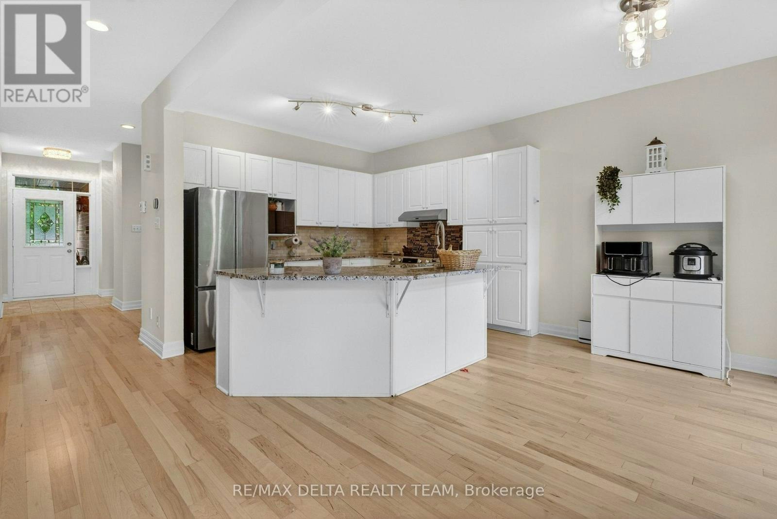 46 Birchfield Avenue, Ottawa, ON, K2M 2N5 - 22