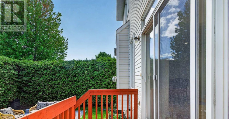 46 Birchfield Avenue, Ottawa, ON, K2M 2N5 - 46