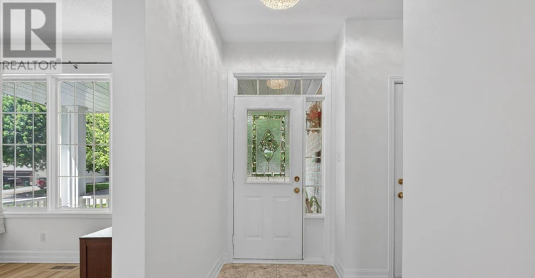 46 Birchfield Avenue, Ottawa, ON, K2M 2N5 - 11