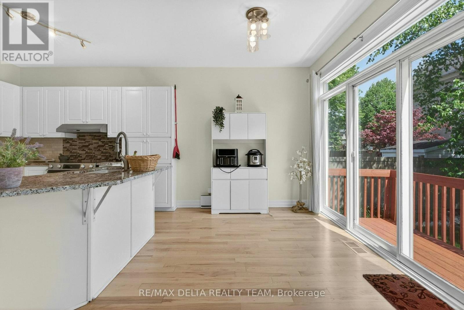 46 Birchfield Avenue, Ottawa, ON, K2M 2N5 - 25