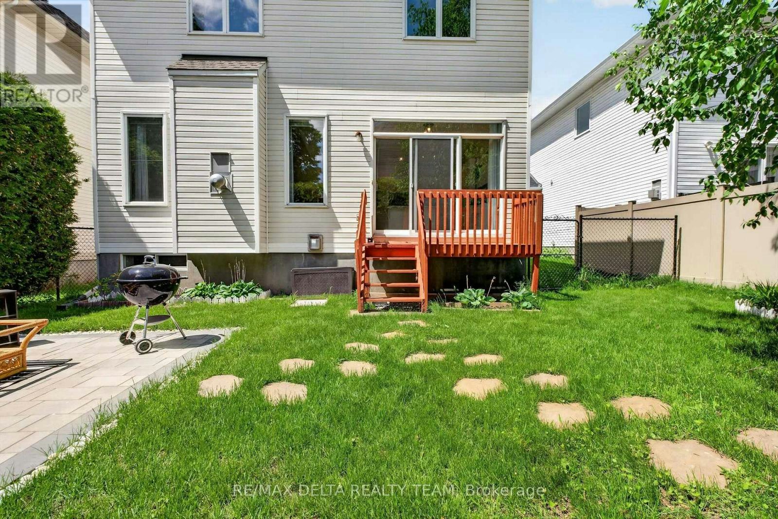 46 Birchfield Avenue, Ottawa, ON, K2M 2N5 - 47