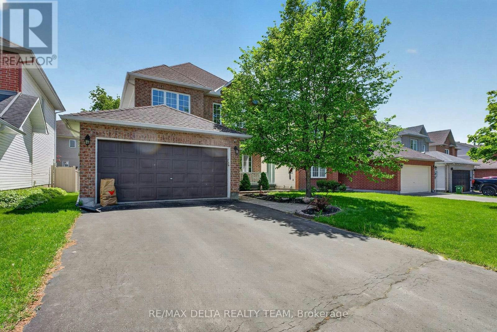 46 Birchfield Avenue, Ottawa, ON, K2M 2N5 - 8