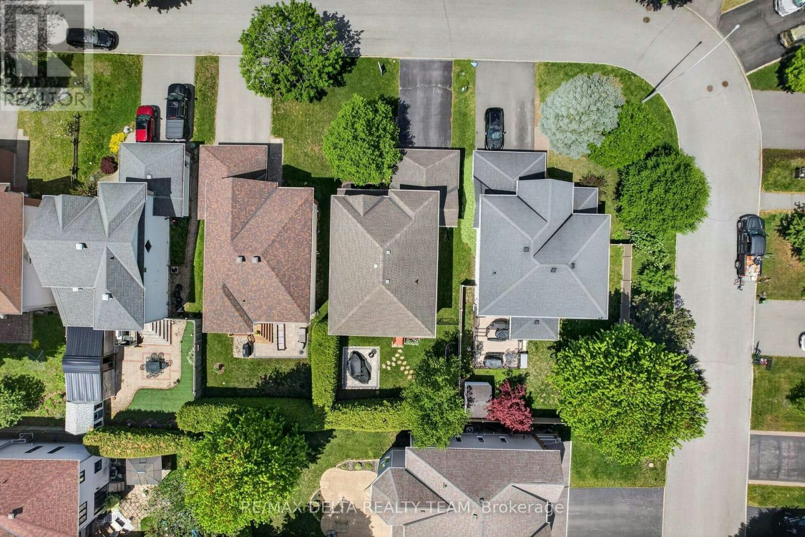 46 Birchfield Avenue, Ottawa, ON, K2M 2N5 - 6