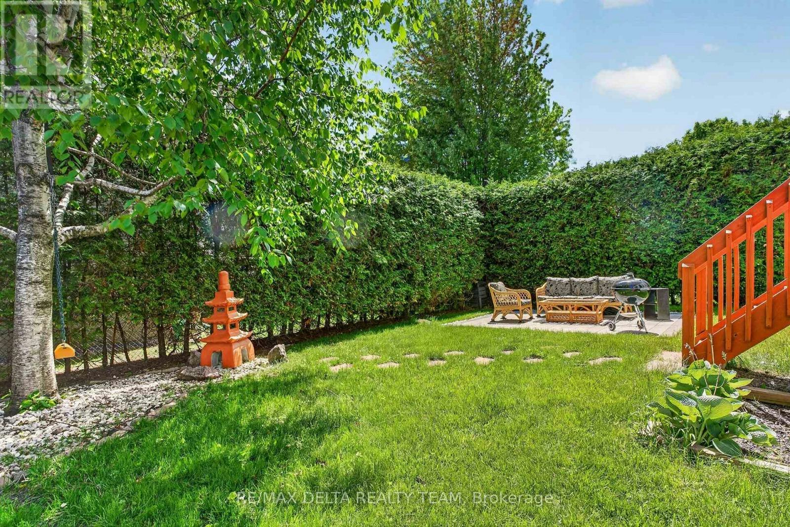 46 Birchfield Avenue, Ottawa, ON, K2M 2N5 - 48
