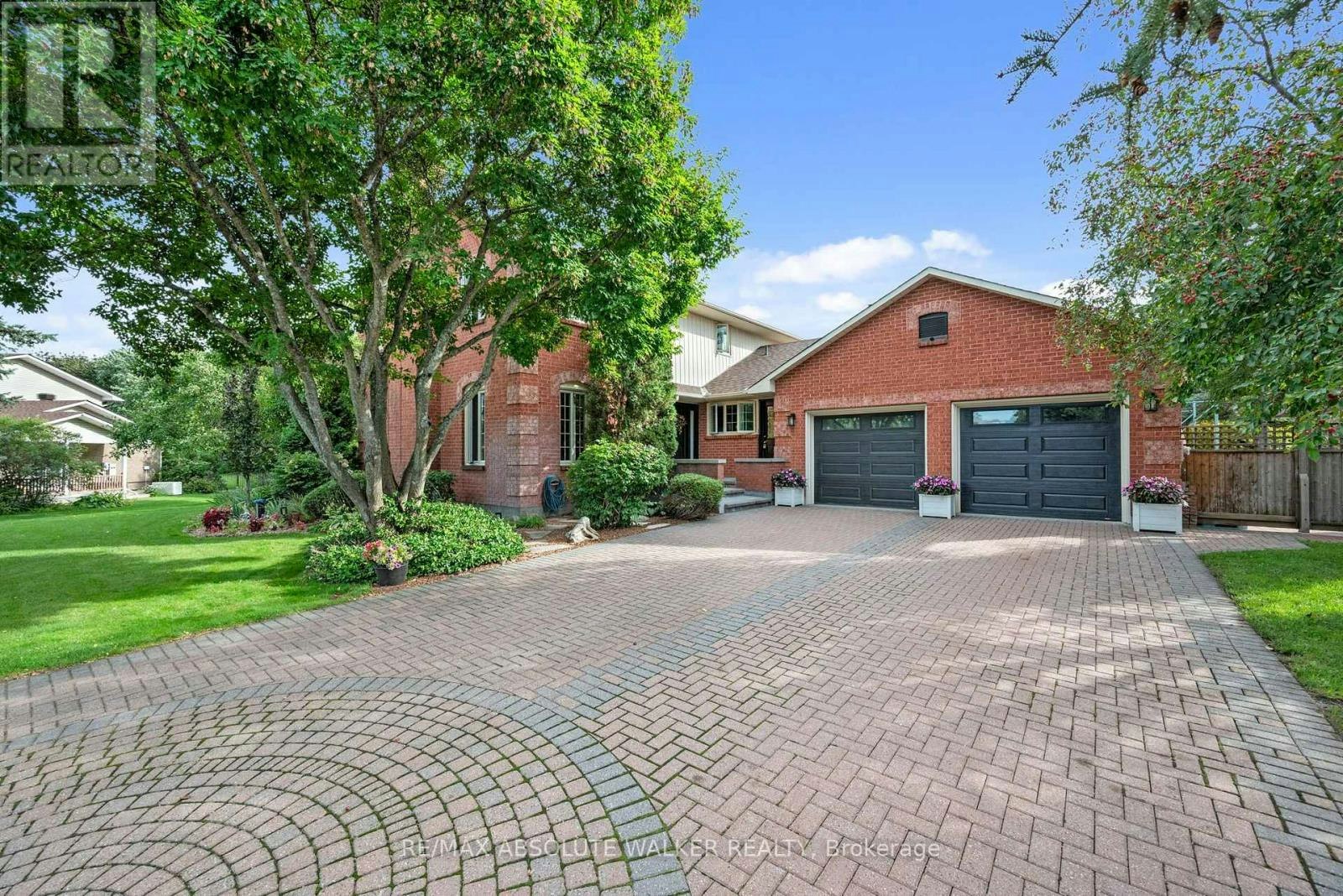 7040 Shadow Ridge Drive, Ottawa, ON, K4P 1B7