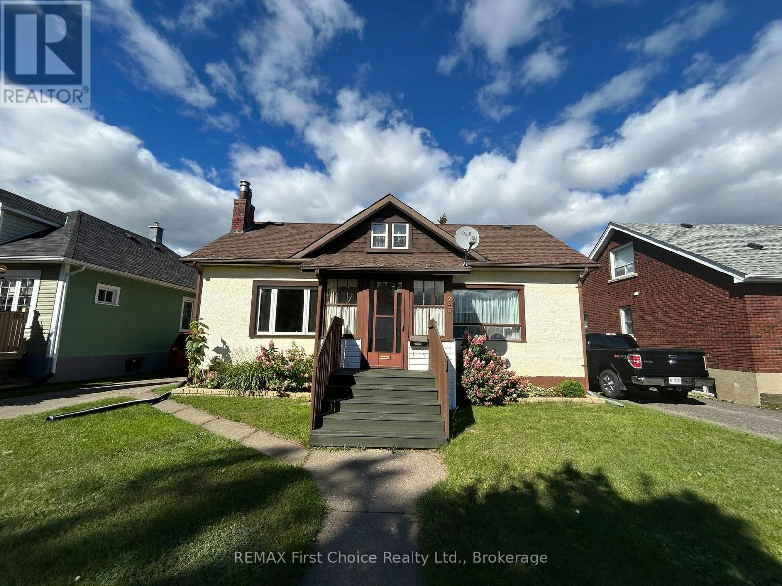 245 Francis Street W, Thunder Bay, ON, P7E 4C1