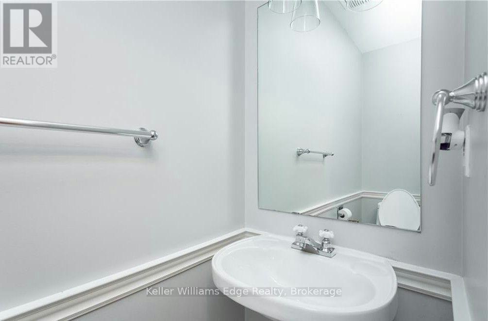 32-2920 Headon Forest Drive, Burlington, ON, L7M 3Z7 - 3
