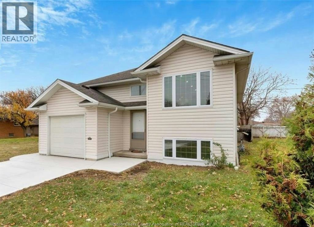 1443 Campbell Avenue, Windsor, ON, N9B 2K1