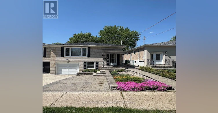 40 Green Bush Road, Toronto, ON, M2M 1P3