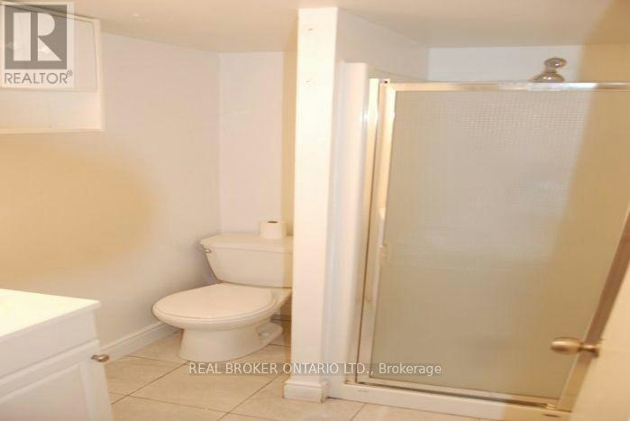 40 Green Bush Road, Toronto, ON, M2M 1P3 - 6