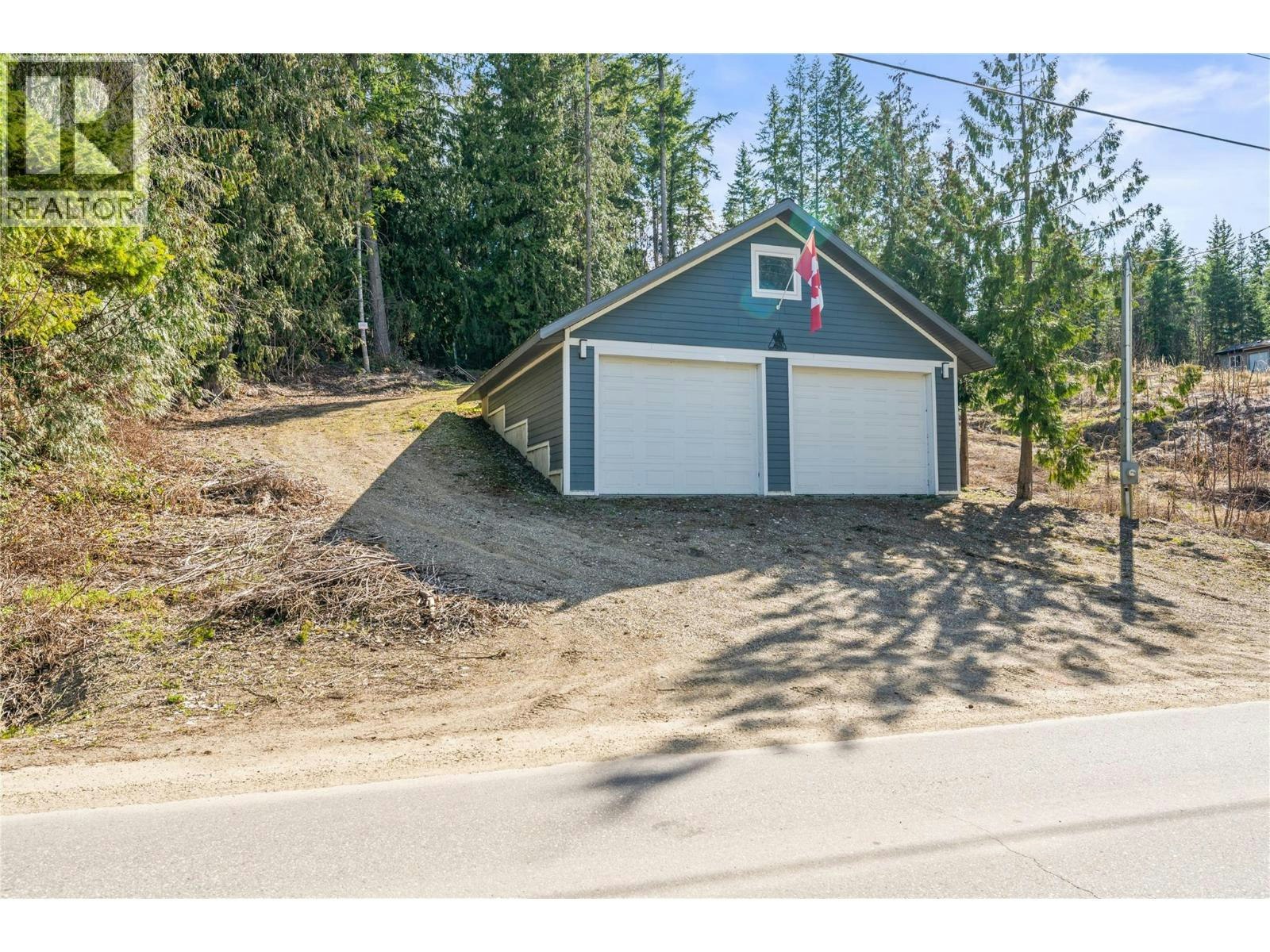 3071 Cedar Drive, Blind Bay, BC, V0E 2W2 - 7