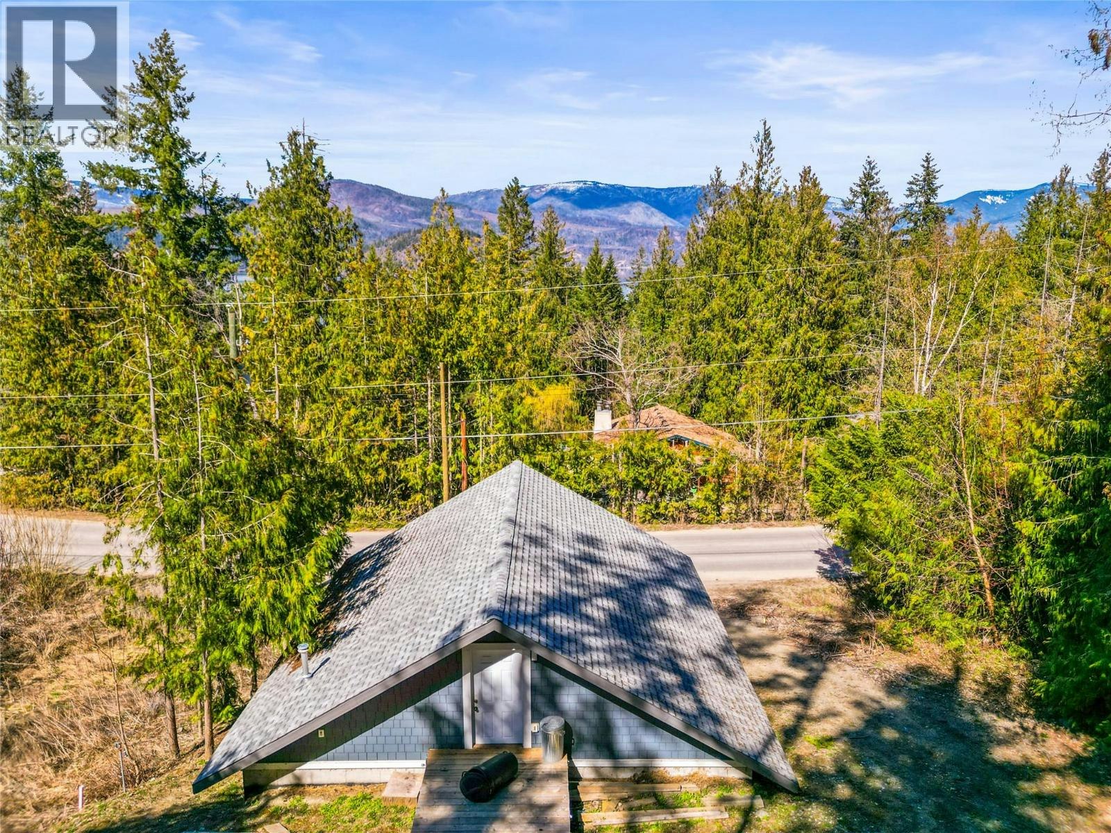3071 Cedar Drive, Blind Bay, BC, V0E 2W2 - 8