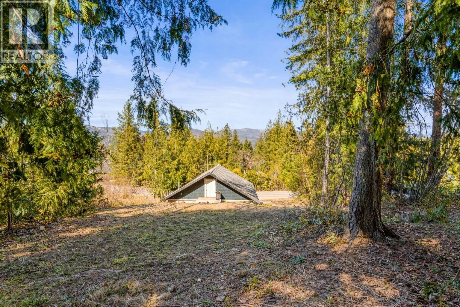 3071 Cedar Drive, Blind Bay, BC, V0E 2W2 - 9