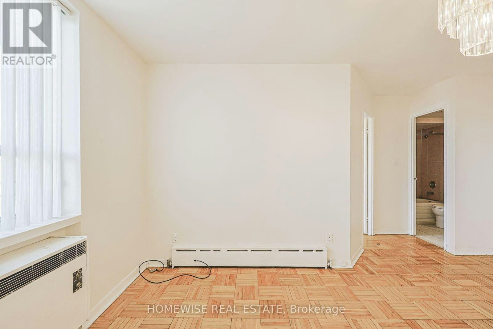 210-485 Kingston Road, Toronto, ON, M4L 1V6 - 6