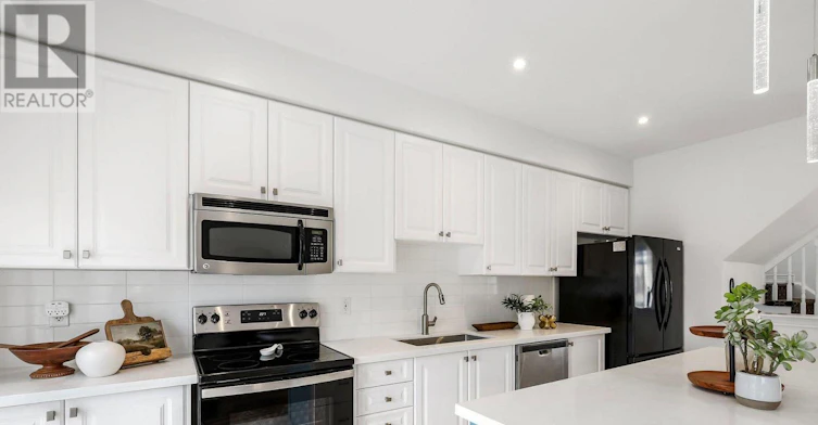 17 Devineridge Avenue, Ajax, ON, L1Z 0T1 - 11