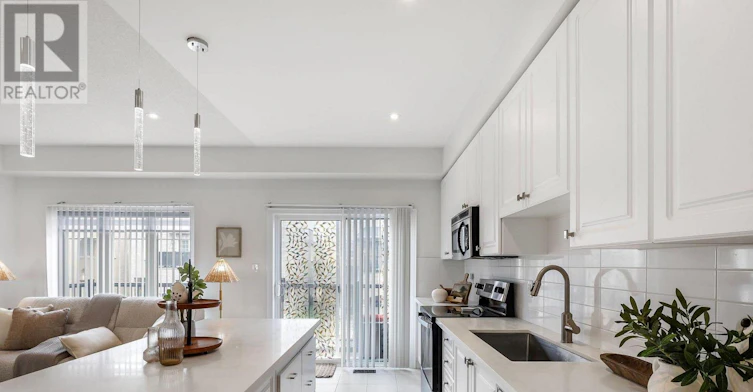 17 Devineridge Avenue, Ajax, ON, L1Z 0T1 - 6
