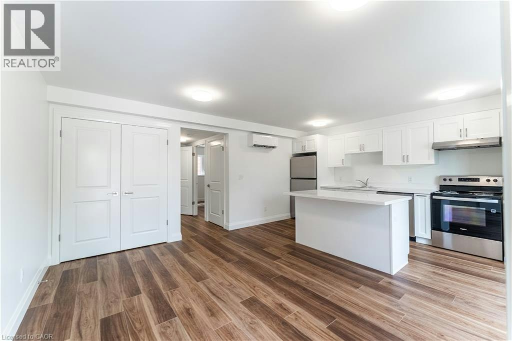 B-95 Kinzie Avenue, Kitchener, ON, N2A 1S5 - 2