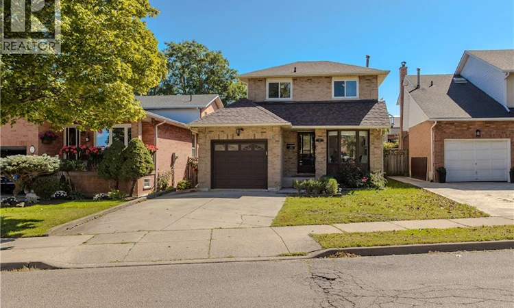14 Ellington Avenue