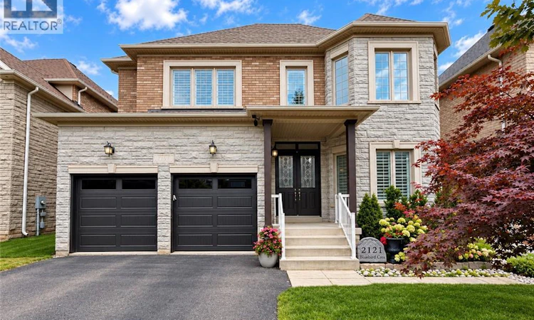 2121 Blackforest Crescent