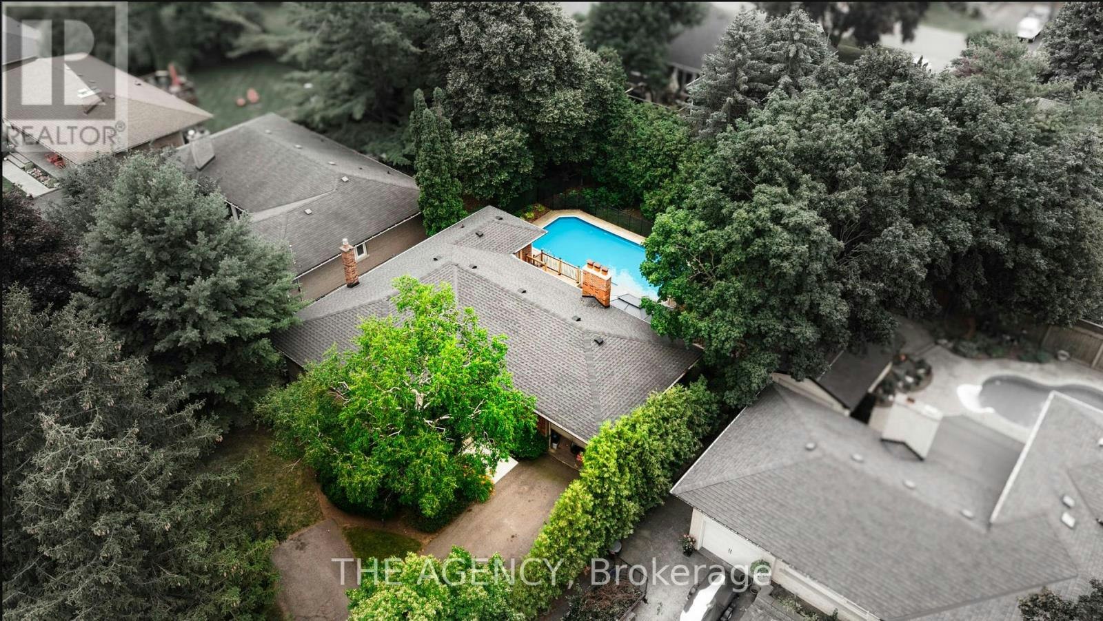 261 Wales Crescent, Oakville, ON, L6L 3X8