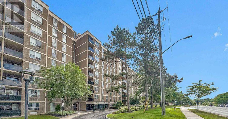 411-2835 Islington Avenue, Toronto, ON, M9L 2K2 - 3
