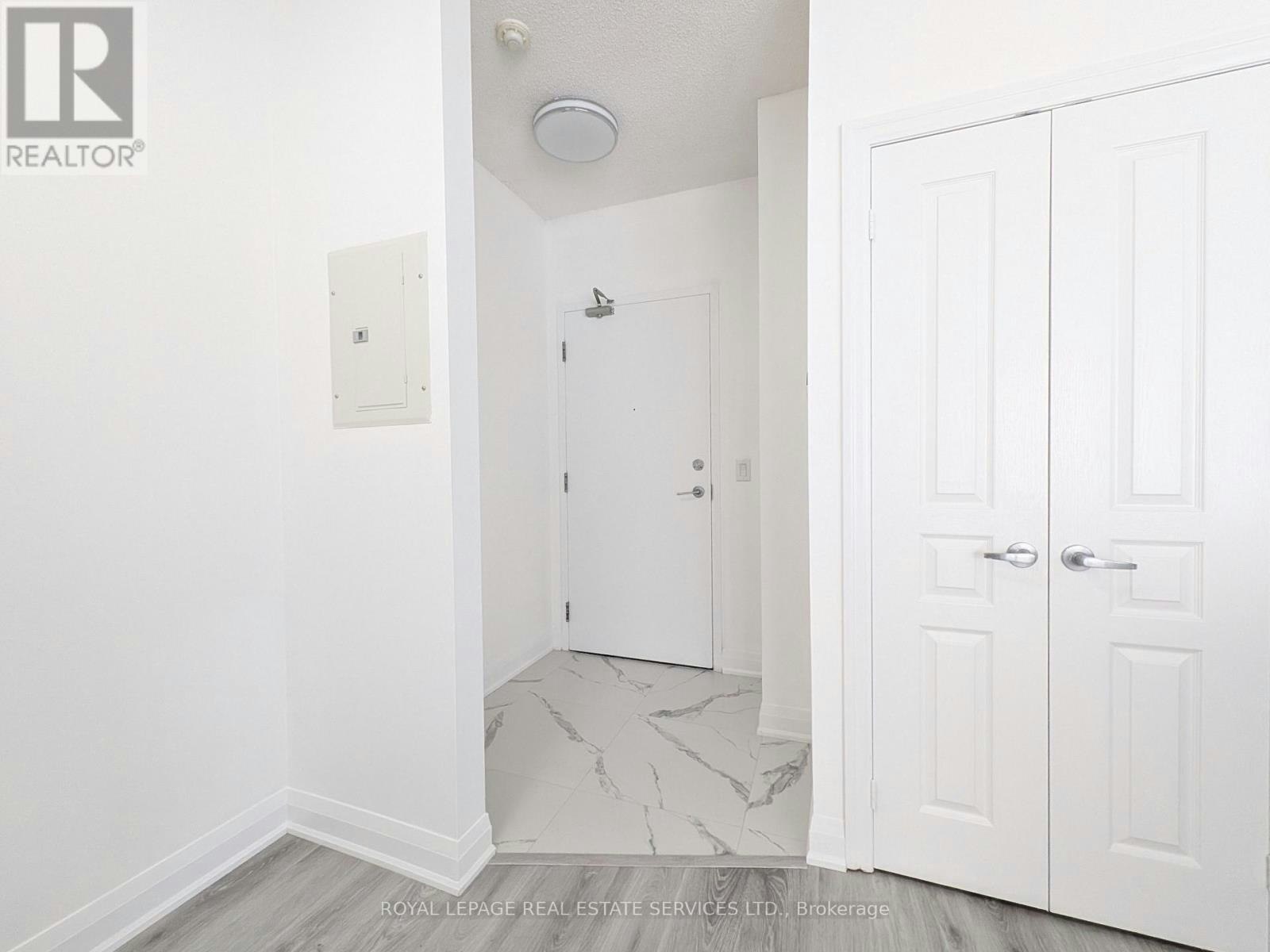 1008-225 Webb Drive, Mississauga, ON, L5B 4P2 - 6